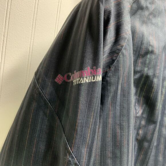 COLUMBIA Titanium coat  - Picture 11 of 11